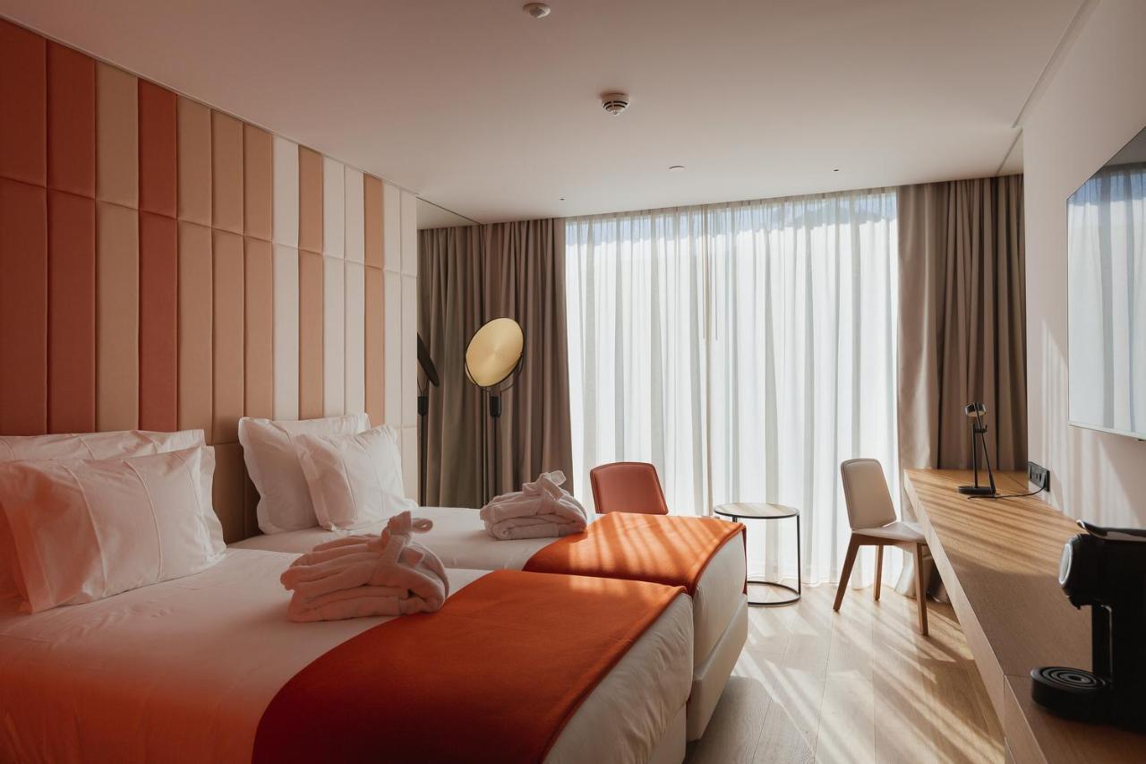 Deluxe Twin Room City View