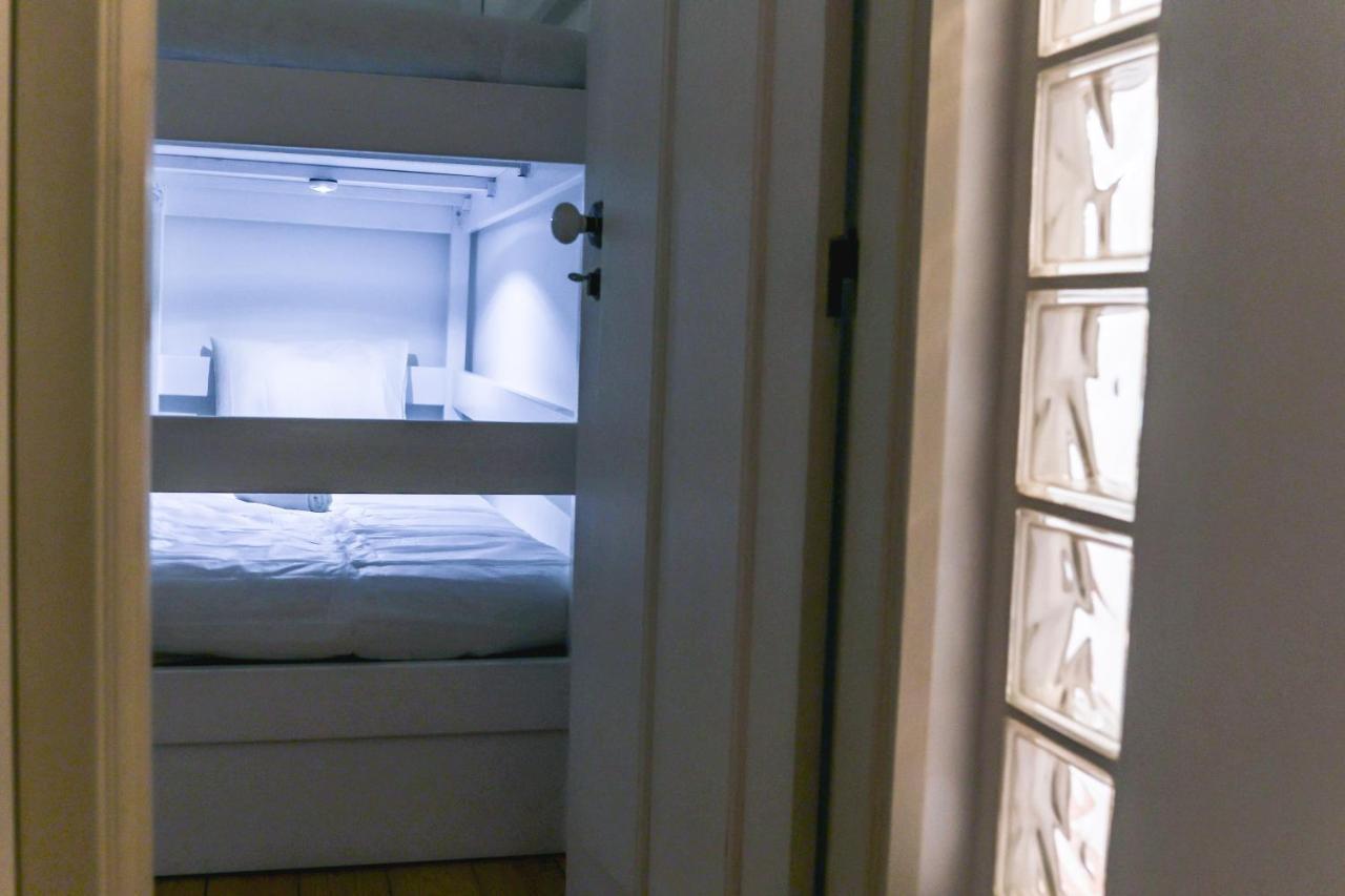 Bed 4-Bed Male Dormitory Room