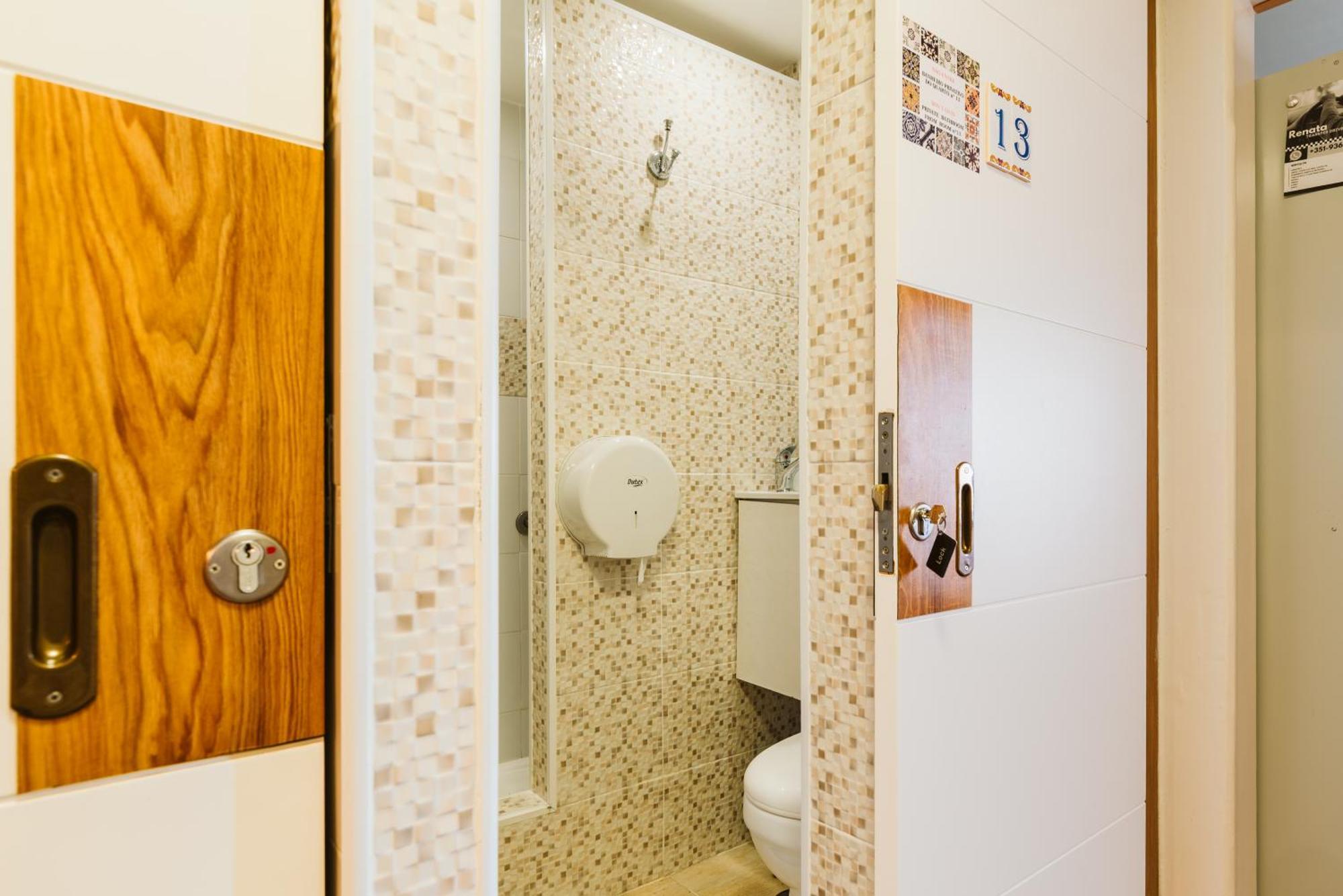 Single Room Private External Bathroom