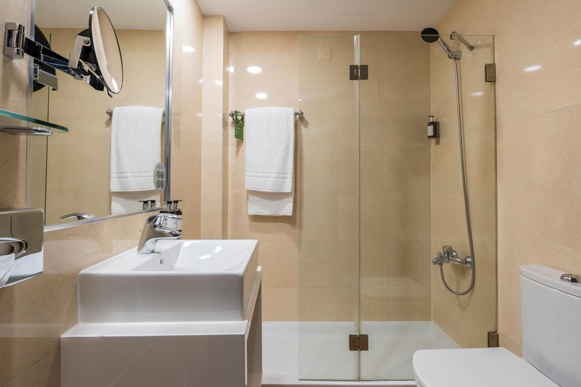 Economy Double or Twin Room