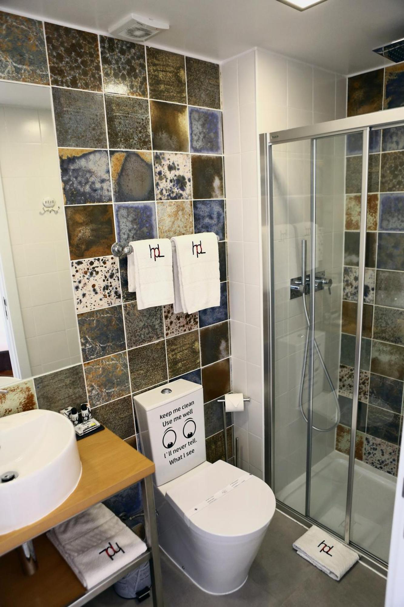 Double Room Private Bathroom