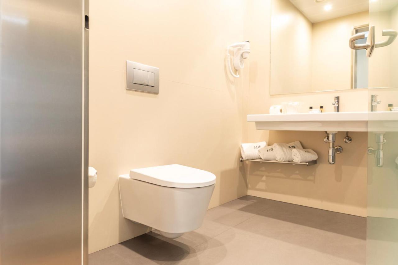 Renovated Twin Room