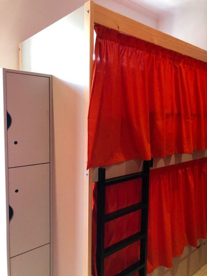 Bed 8-Bed Mixed Dormitory Room