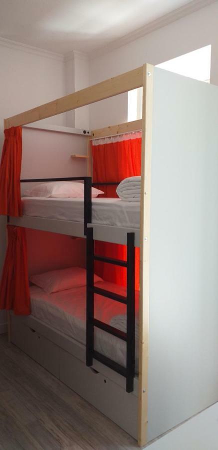 Bed 10-Bed Male Dormitory Room