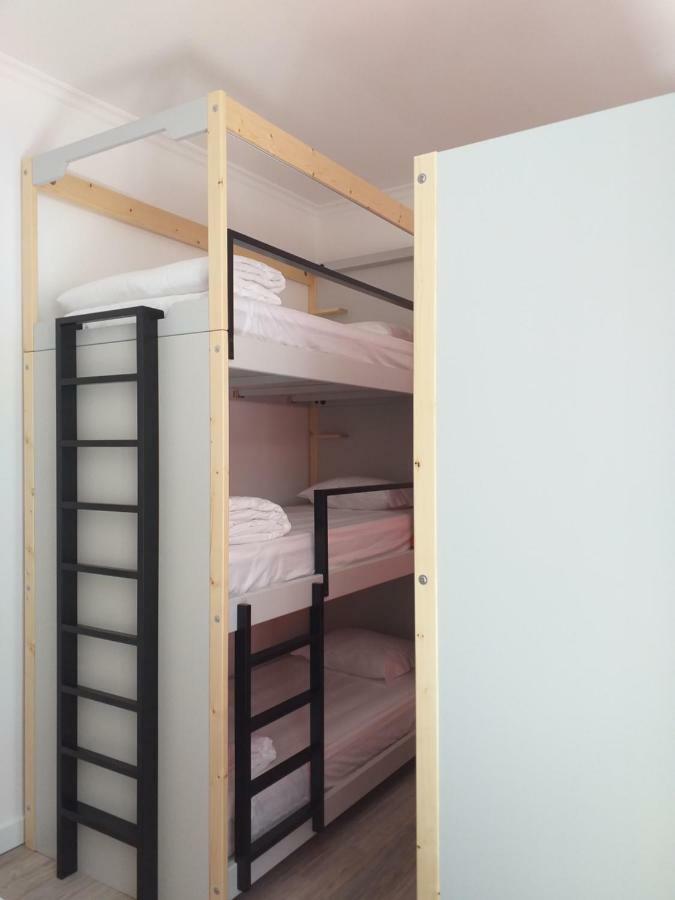 Bed 10-Bed Male Dormitory Room