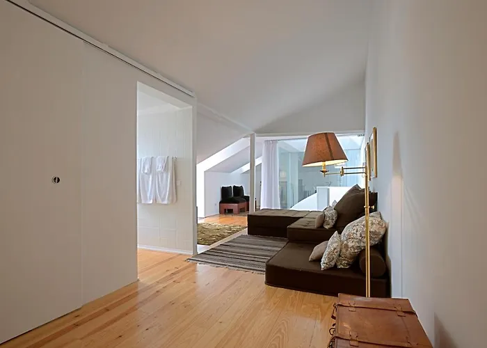 Portas Do Castelo Apartments Lisbona