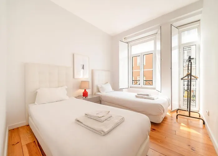 Guestready - Stylish Apt W/ Balcony In Graca Lisbona