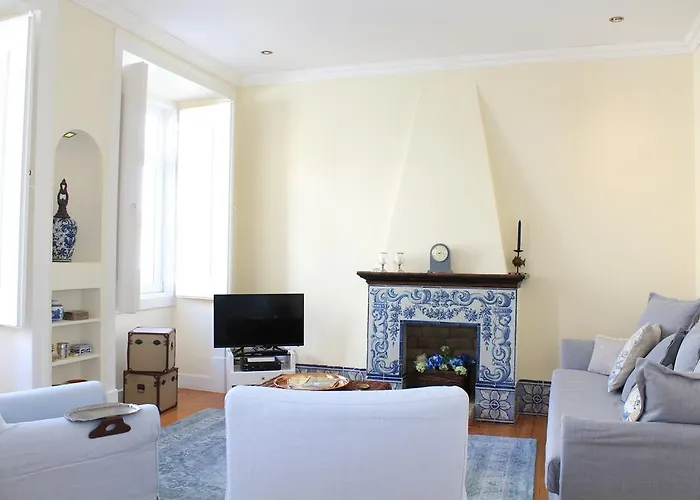 Appartamento Charming Duplex- Principe Real Lisbona