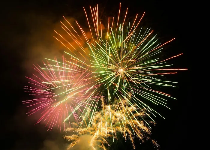 Die besten Veranstaltungen und wichtige Tipps für Silvester 2027 in Lissabon